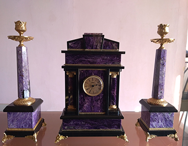 Часы каминные Чароит с подсвечниками литье бронза